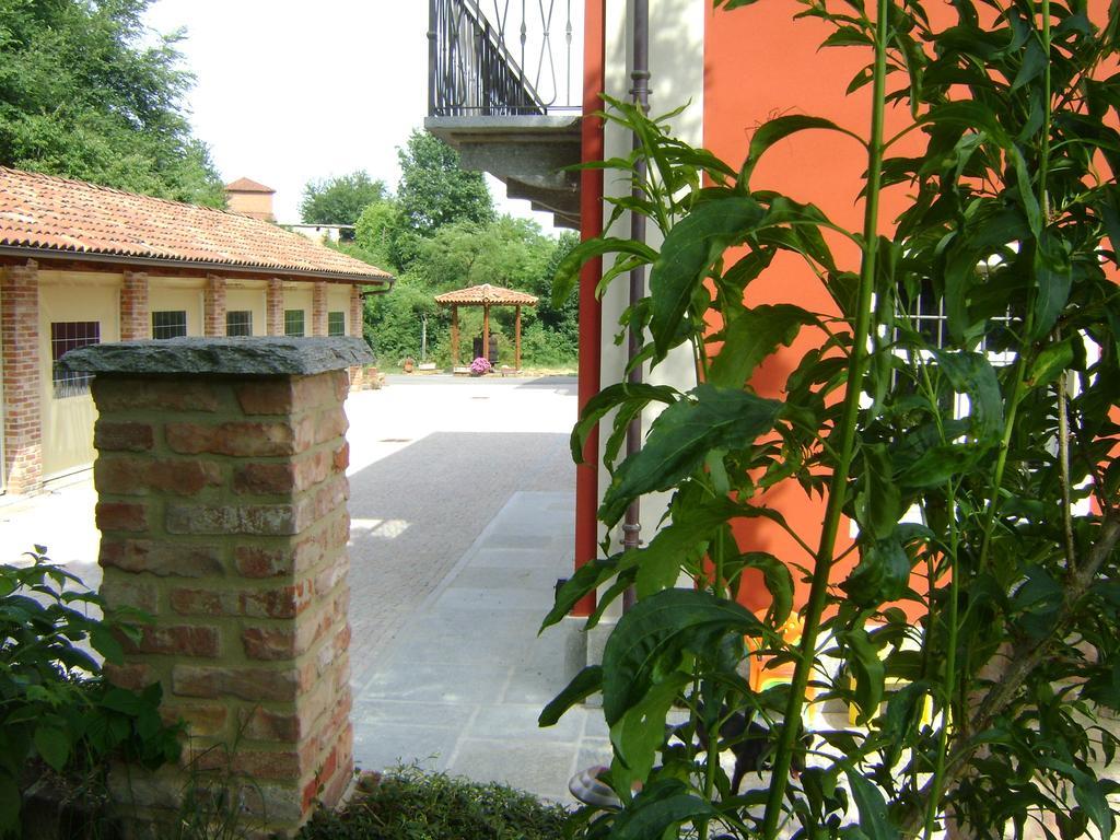 B&B Cascina Rossa Asti Bagian luar foto
